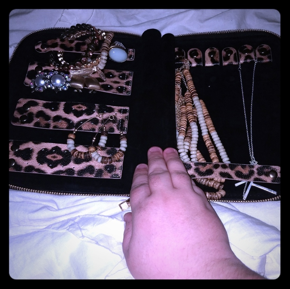 Plunder Design Jewelry Leopard Travel Case